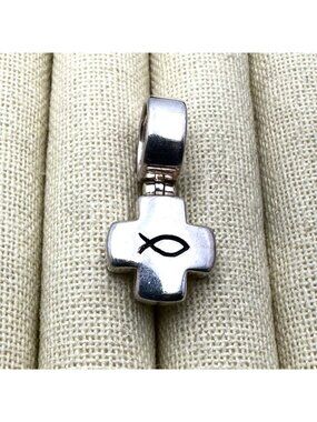 Vintage Silpada 925 Sterling Silver Fish Cross Pendant S0866 1.5"